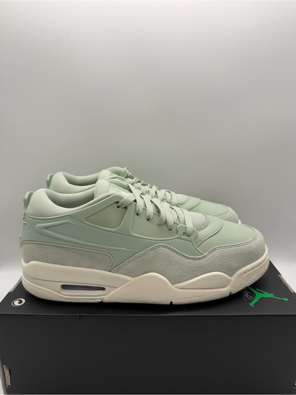 Nike Air Jordan 4 RM Seafoam Green FQ7940-003 Women’s Size 10